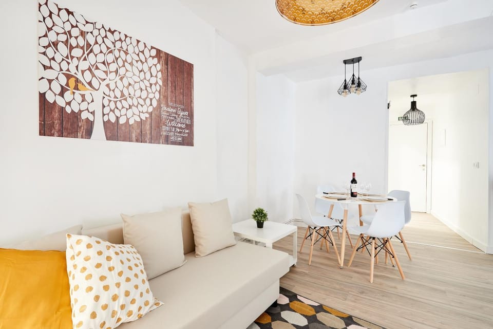 Living room, Seating area, Dining area