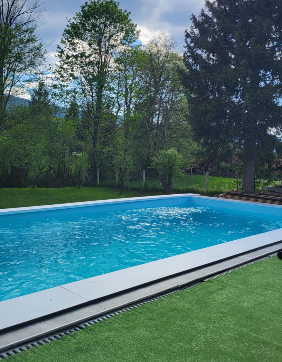 Vila sa bazenom MZ Apartment in Federation of Bosnia and Herzegovina