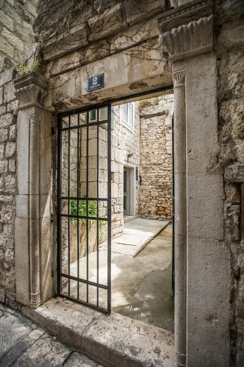 Facade/entrance
