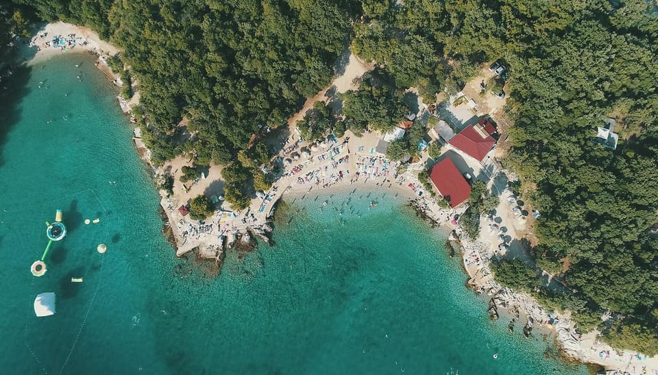 Restaurant/places to eat, Off site, Day, Natural landscape, Bird's eye view, Summer, Beach, Aqua park