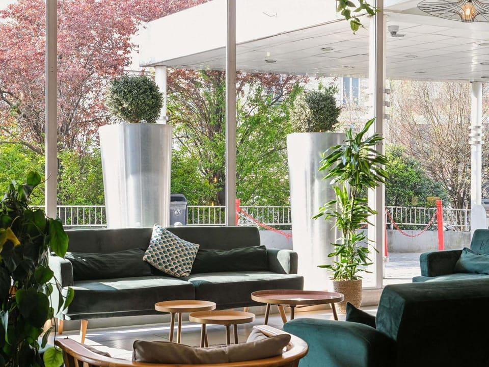 Property building, Lobby or reception