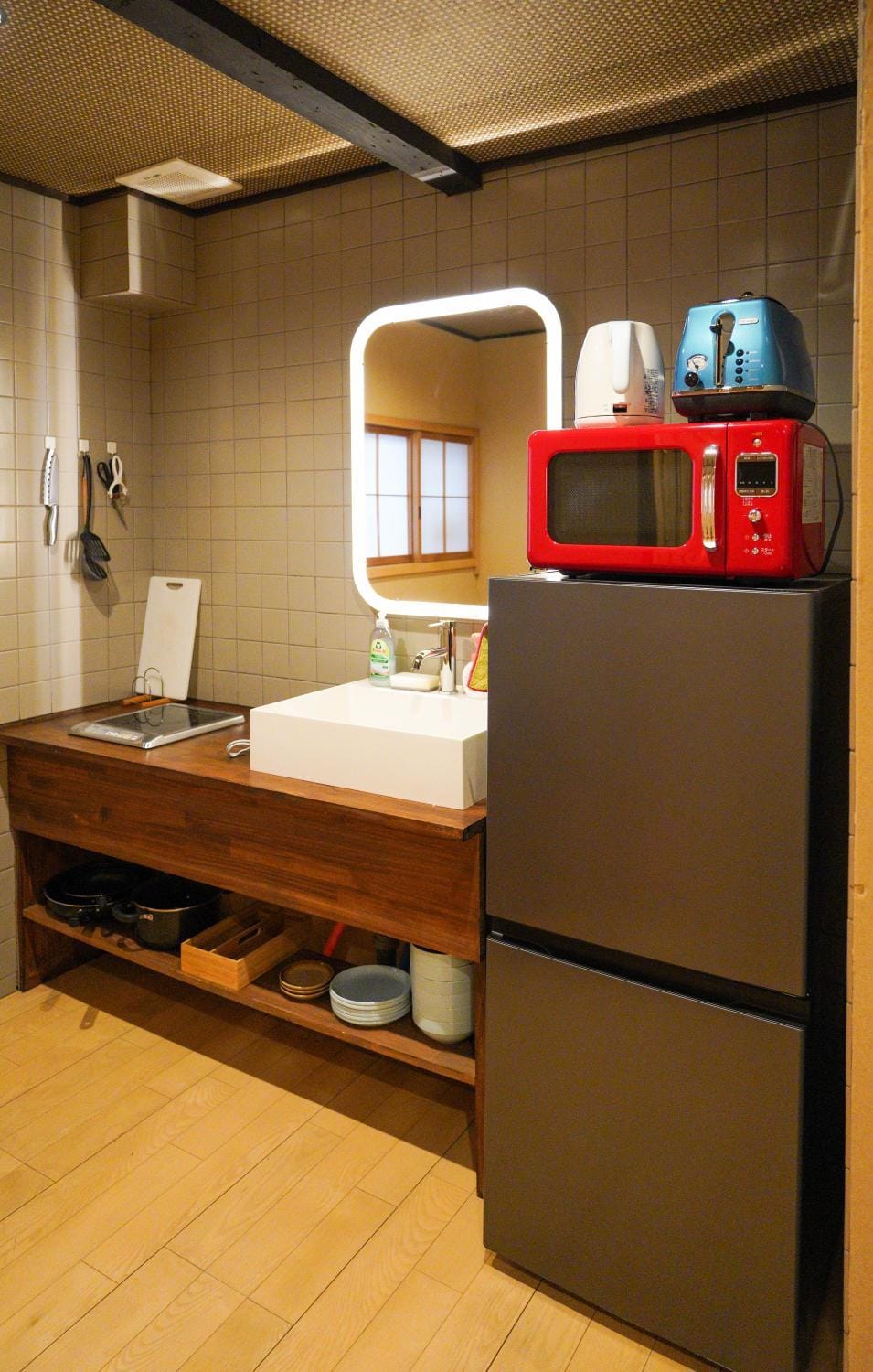 Kitchen or kitchenette