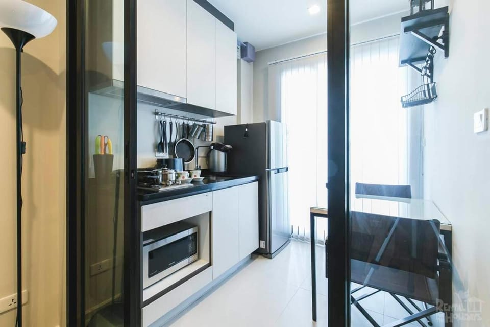 the base condo 88/96 Apartment in Pattaya City