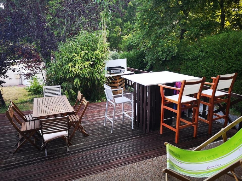 VILLA FLEUR DES PINS 6 PERSONNES 140m2 PETIT NICE House in Gujan-Mestras