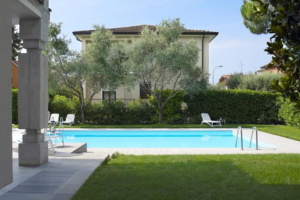 Property building, Swimming pool