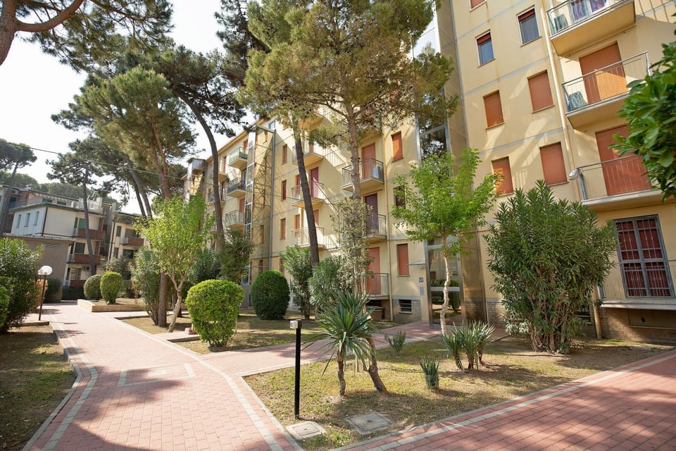 Property building, Garden view, Inner courtyard view