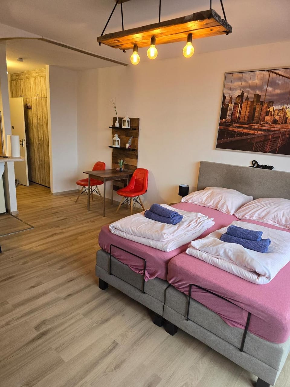 Photo of the whole room