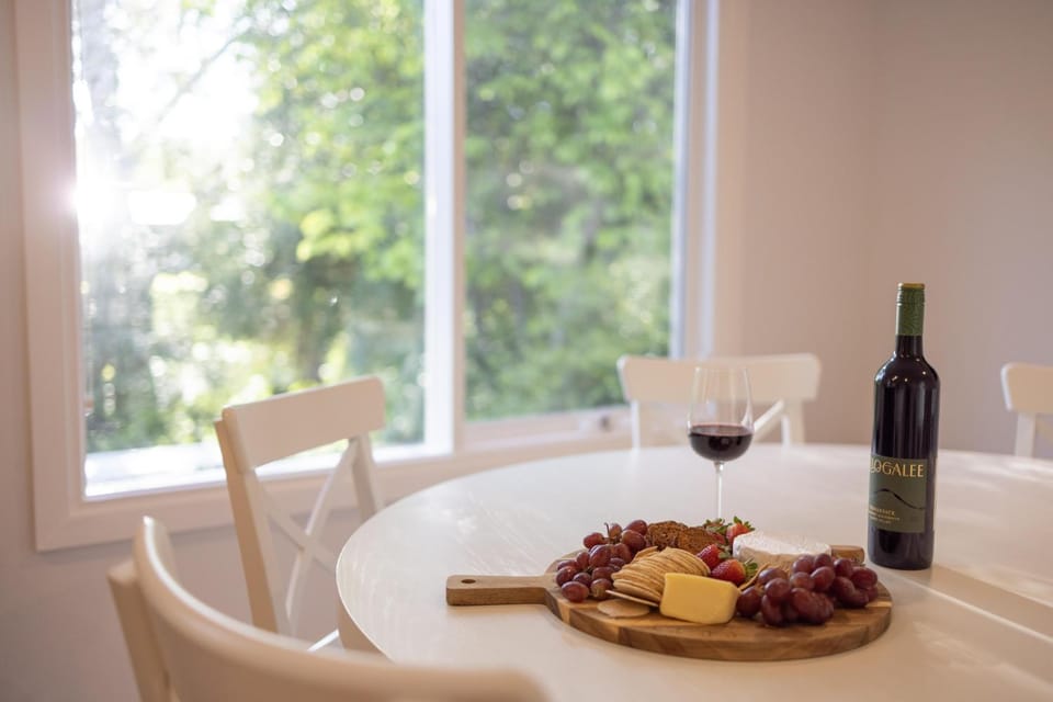 Donnybrook Cottages - Donnybrook Apartment in Clare