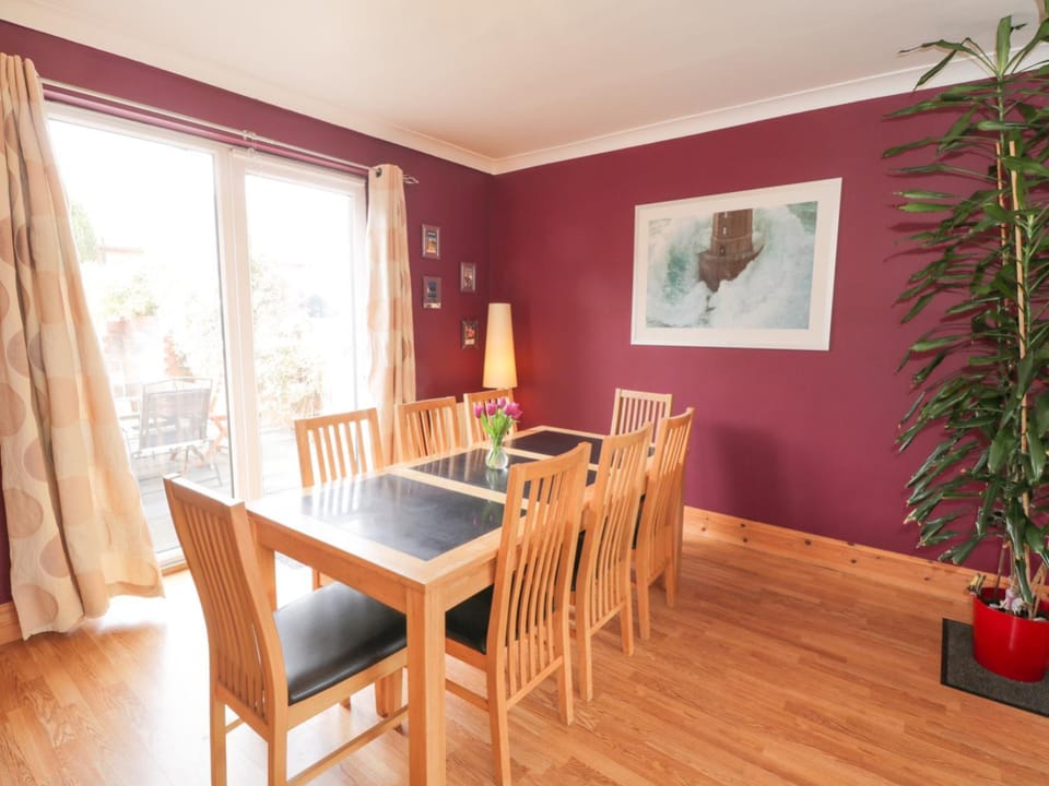 53 Burniston Road House in Scarborough