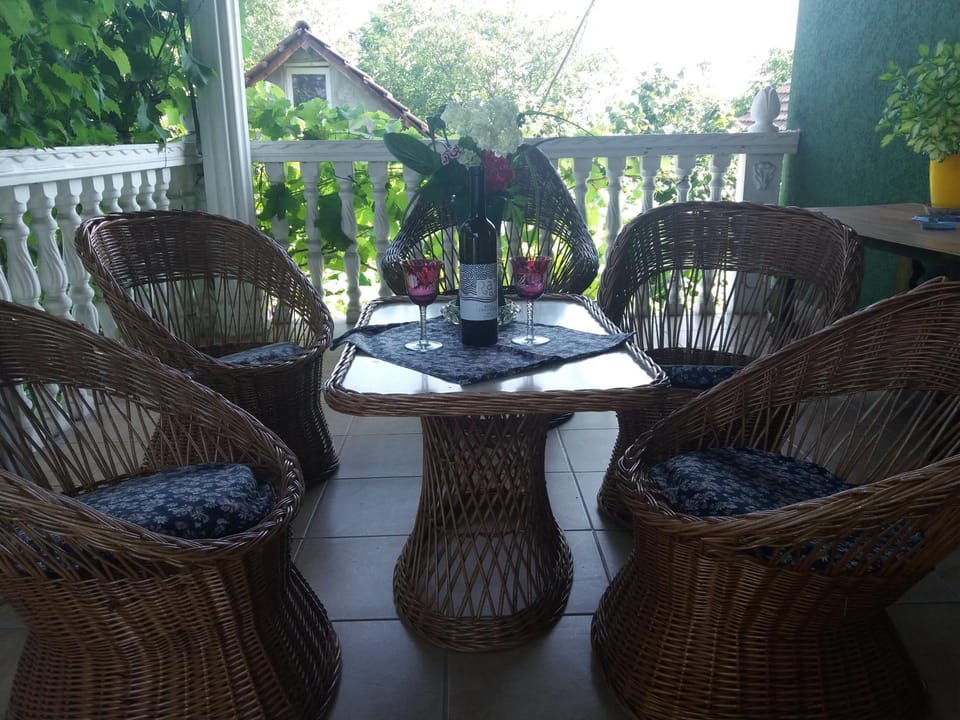 Balcony/Terrace, Seating area