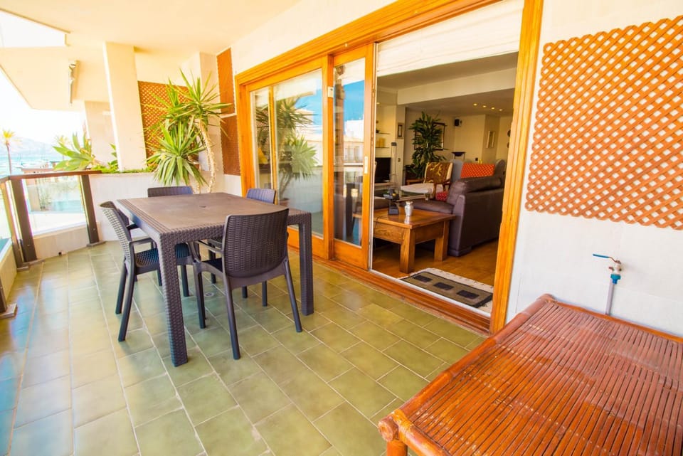 High Quality apartment 40 meters from beach Apartment in Port de Pollensa