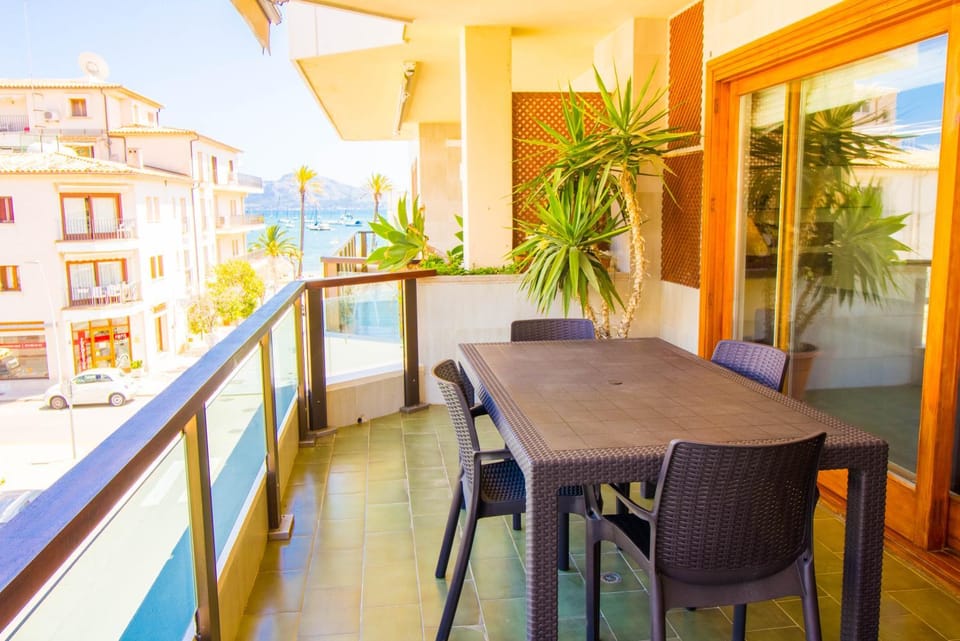 High Quality apartment 40 meters from beach Apartment in Port de Pollensa