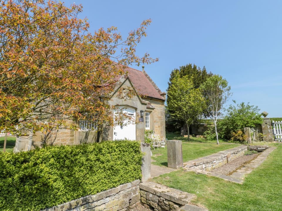 Fenwick Retreat at Fenwick Lodge House in England