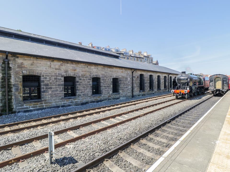 Evening Star Engine Shed Apartment in England
