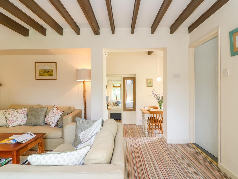 Woodstock Cottage House in East Devon District