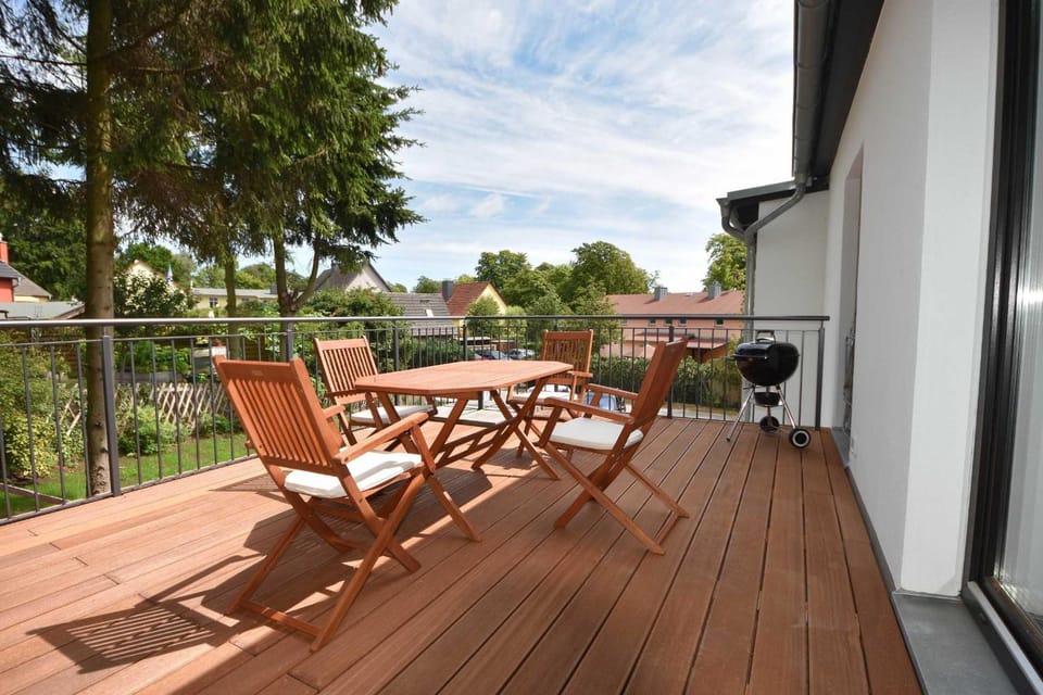 BBQ facilities, View (from property/room), Balcony/Terrace