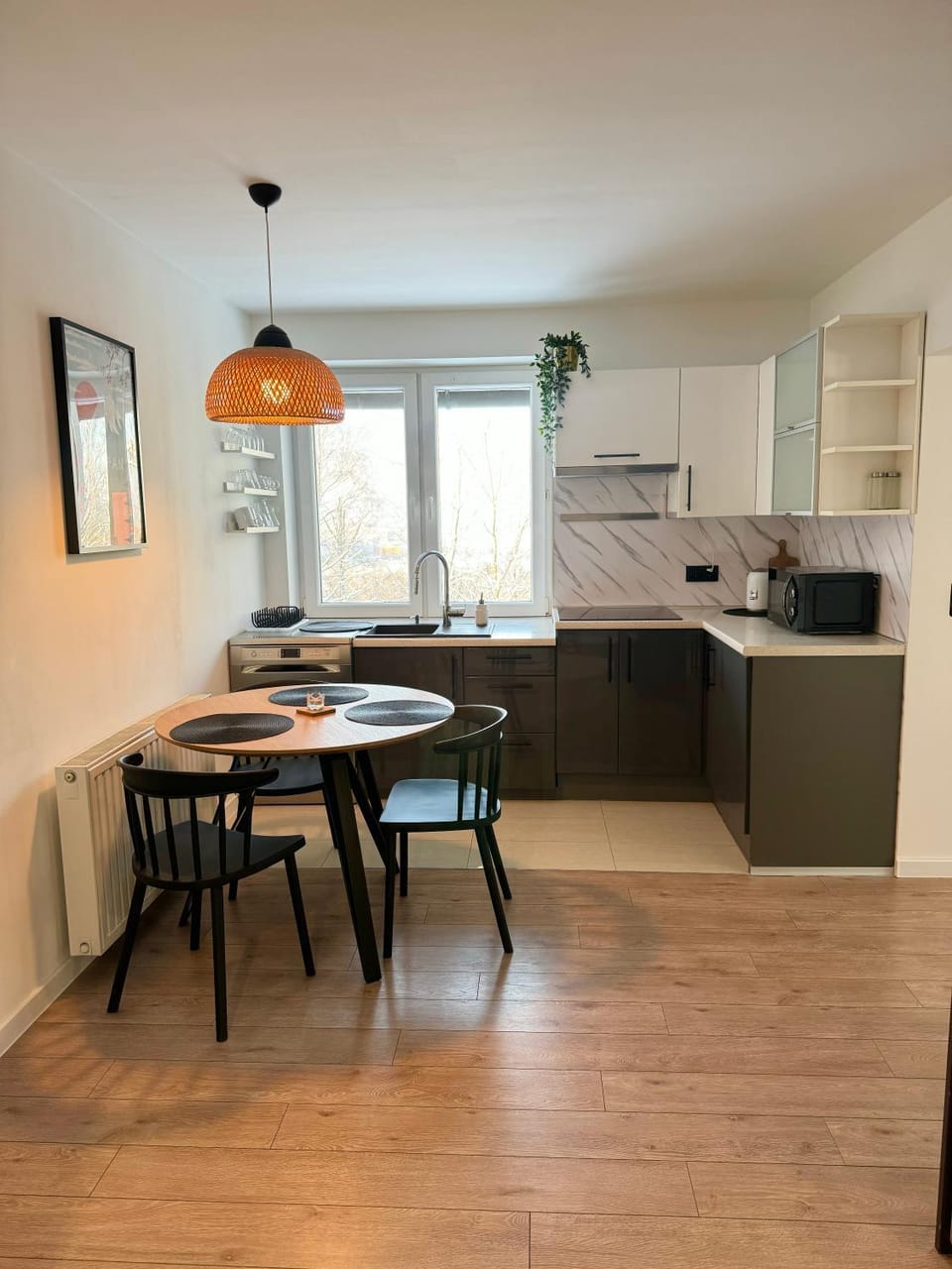 Kitchen or kitchenette, Dining area, minibar, pet friendly, stove