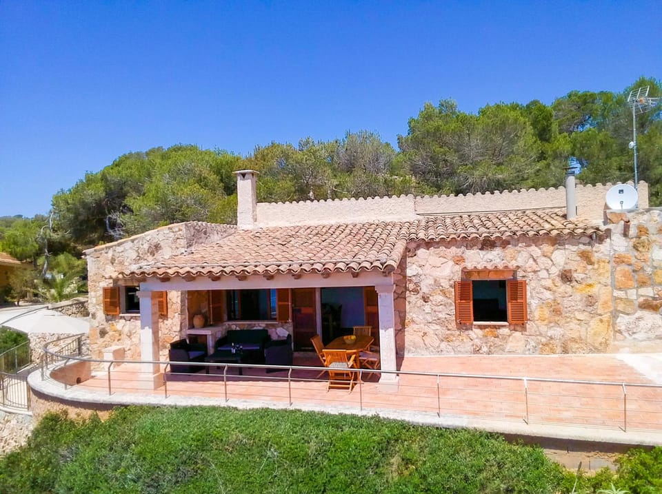 Beautiful private villa on the sea Villa in Migjorn