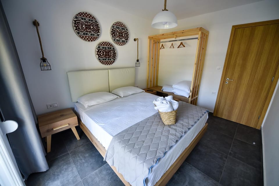 Bed, Bedroom, wardrobe