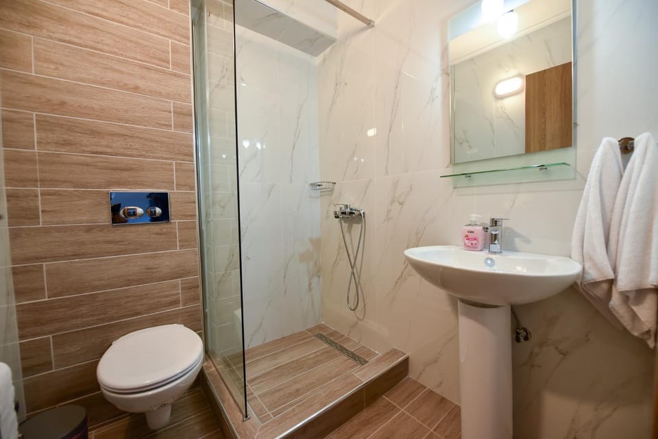 Shower, Toilet, Bathroom