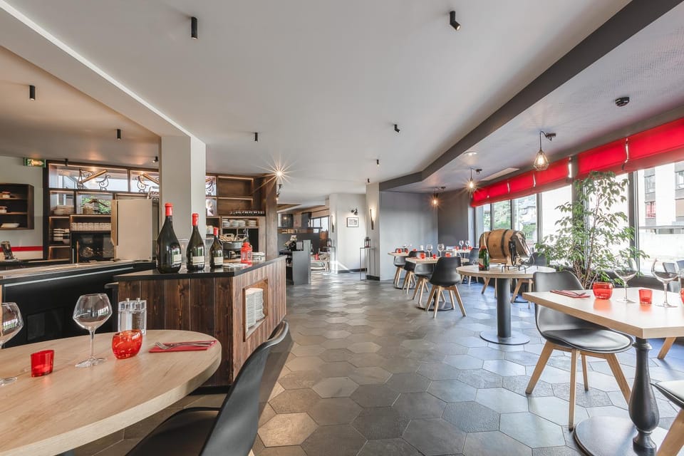 Restaurant/places to eat, Summer