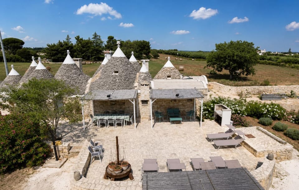 Il Capriccio della Valle d'Itria - Trullo con piscina privata House in Province of Taranto