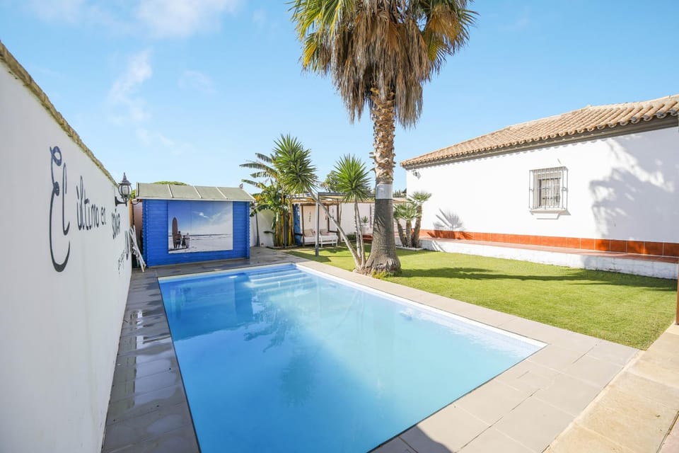 Property building, Swimming pool