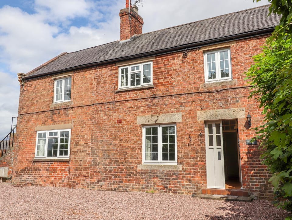 Well House Farm Flat 2 Apartment in Wales