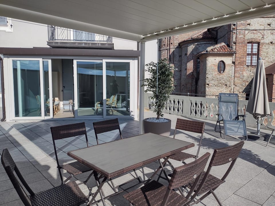 Balcony/Terrace, Balcony/Terrace, Dining area