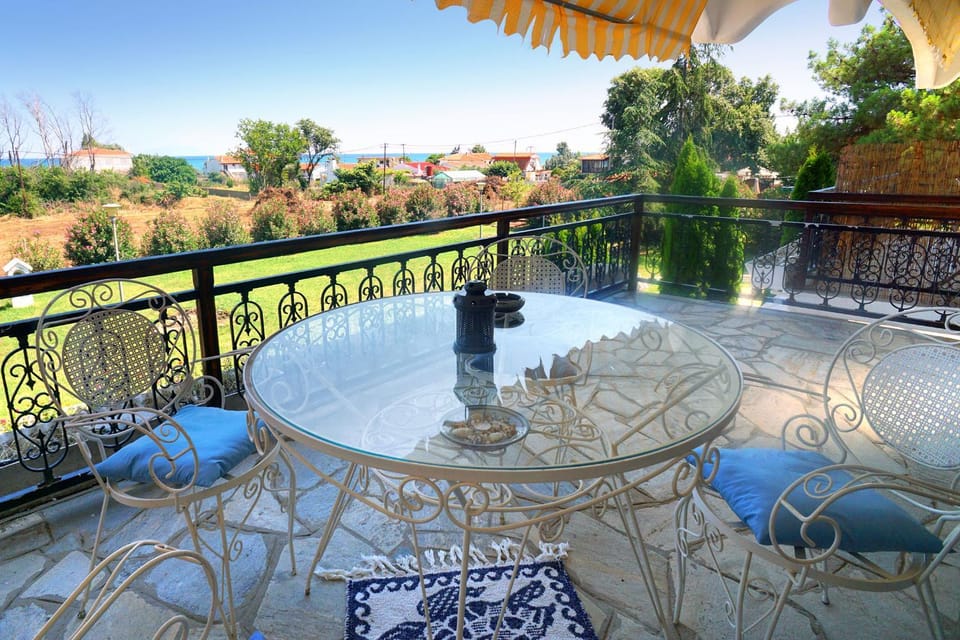Patio, Balcony/Terrace