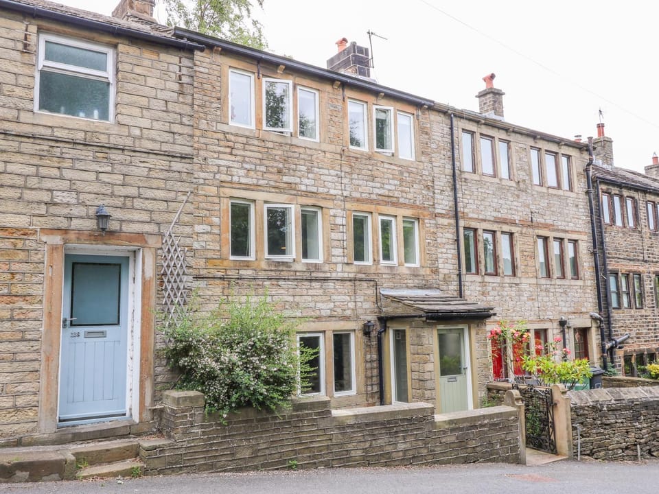 Bamforth Cottage House in Holmfirth