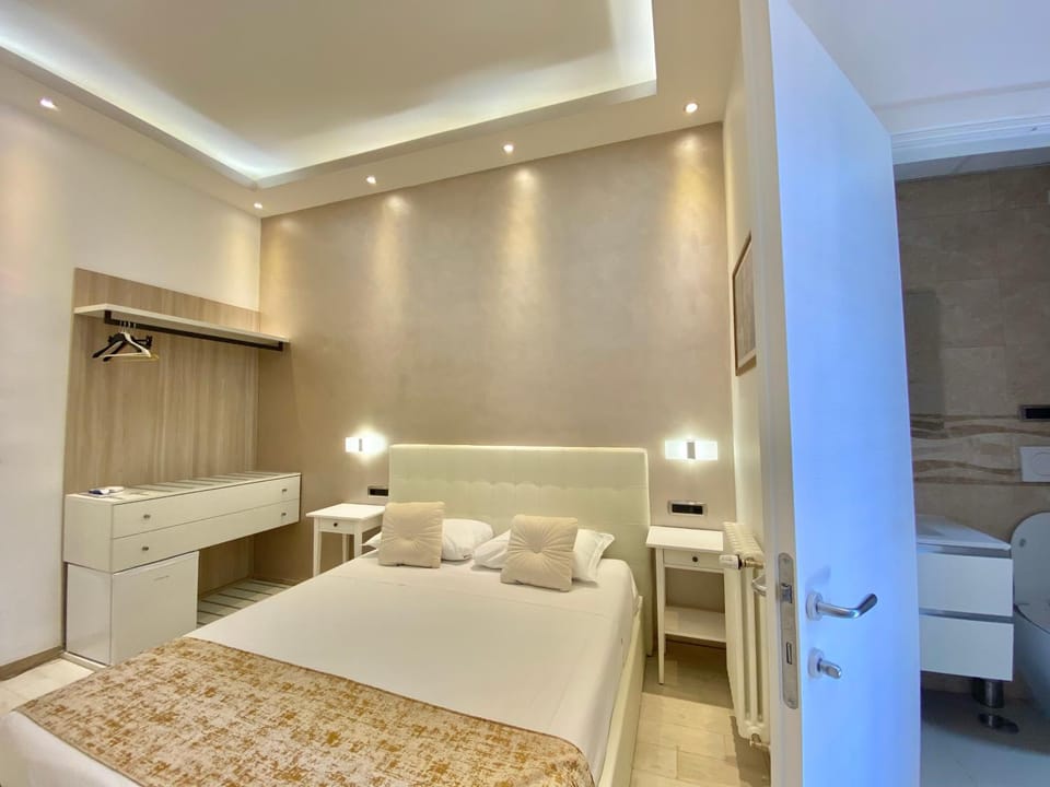 Rose Suite Bed and Breakfast in Rome