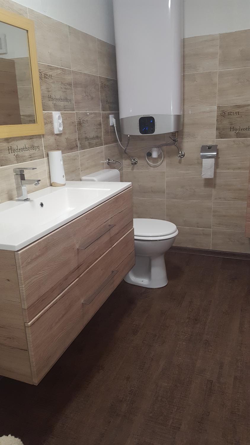Toilet, Bathroom