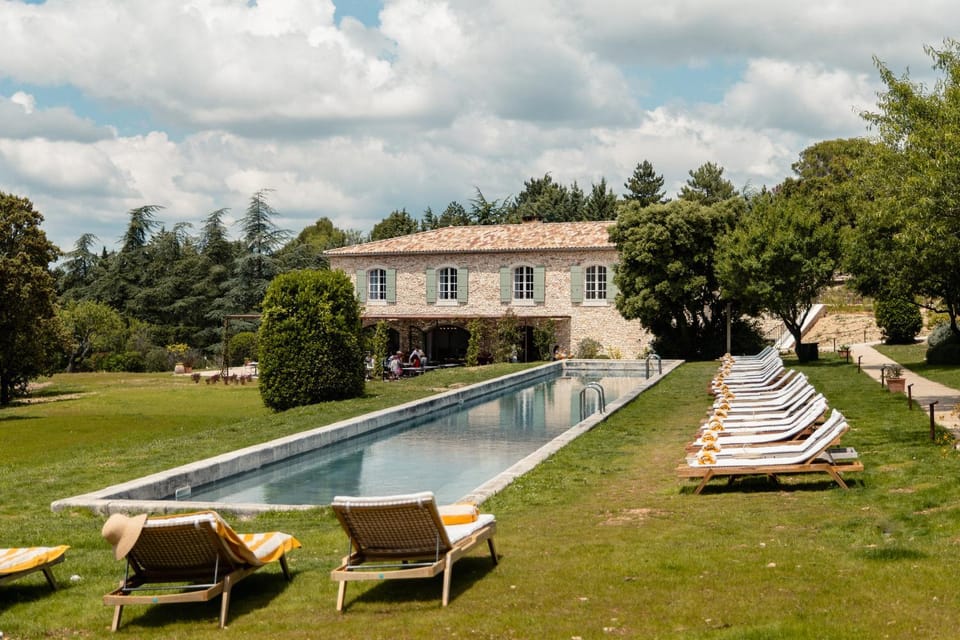 Spring, Day, Natural landscape, Garden, Garden view, Pool view, Swimming pool, sunbed