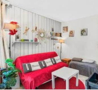 Living room, Photo of the whole room, Seating area, Bedroom