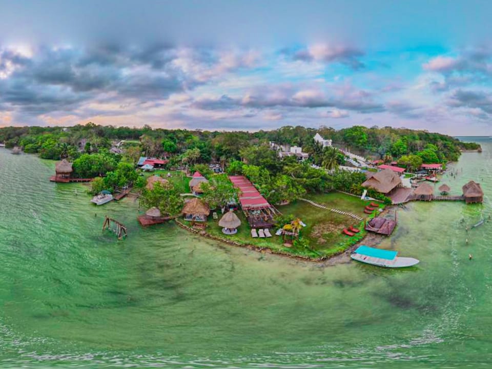 Bird's eye view, Lake view