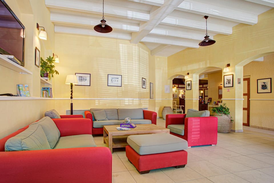 Property building, Communal lounge/ TV room, Seating area