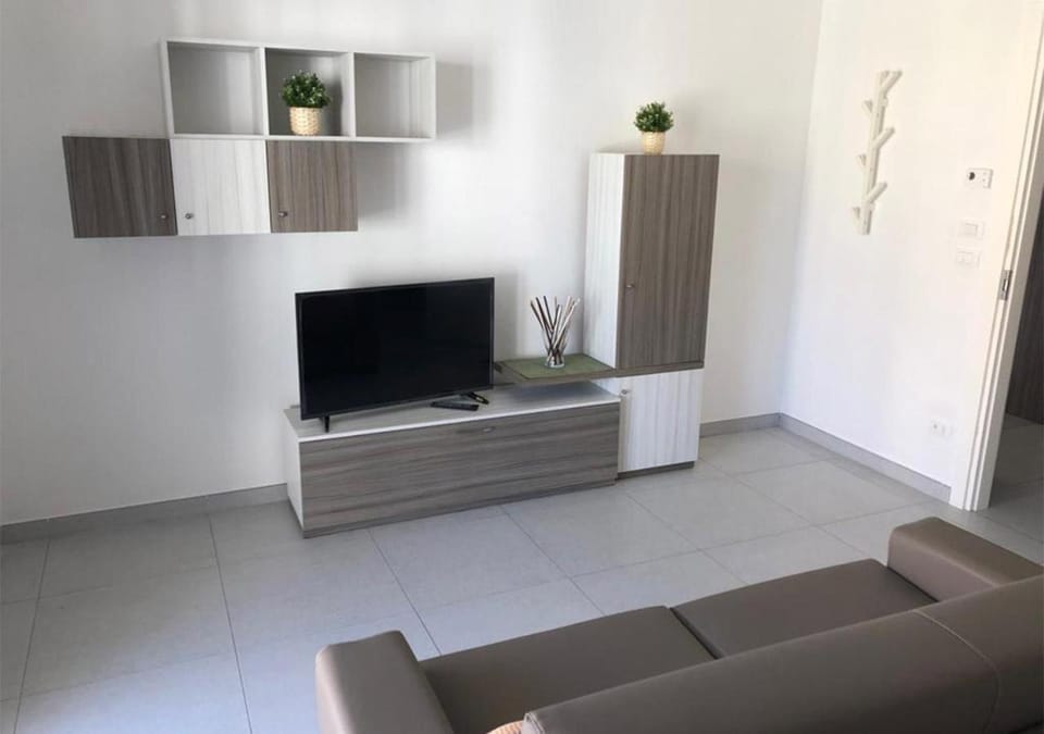 Communal lounge/ TV room, TV and multimedia, Living room