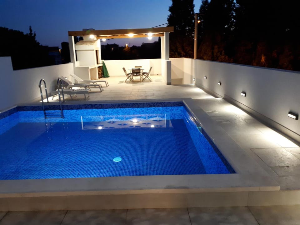 Swimming pool, Sunset