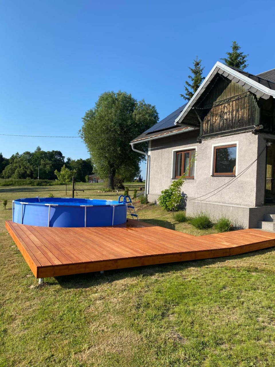 Swimming pool, Swimming pool