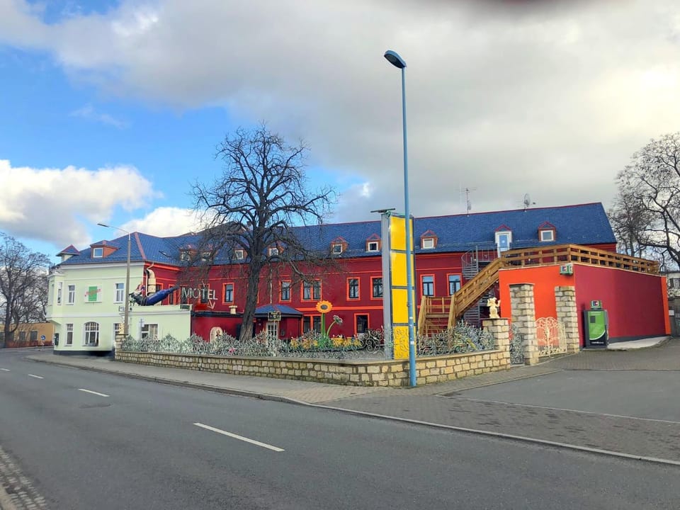 Property building, Day, Neighbourhood, Street view, Location