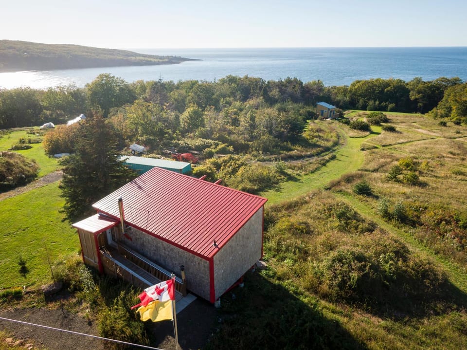 MareGold Centre - Juniper Cabin and Rose Cabin Cabin in New Brunswick