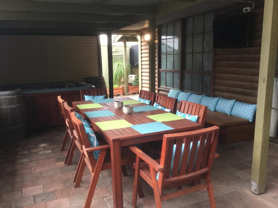 Patio, Dining area, On site