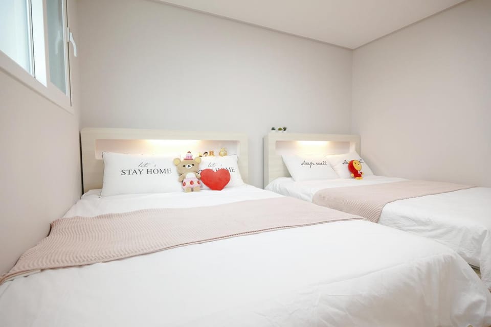 H House Yeonnam Apartment in Seoul