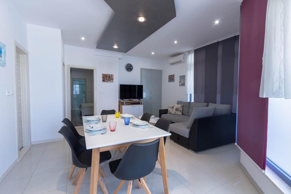 Apartman Dora Apartment in Podstrana