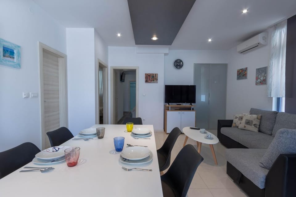 Apartman Dora Apartment in Podstrana