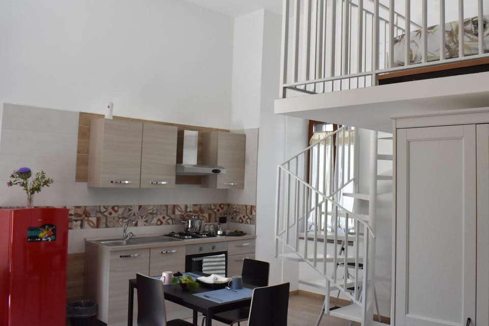 Kitchen or kitchenette, pet friendly, stove