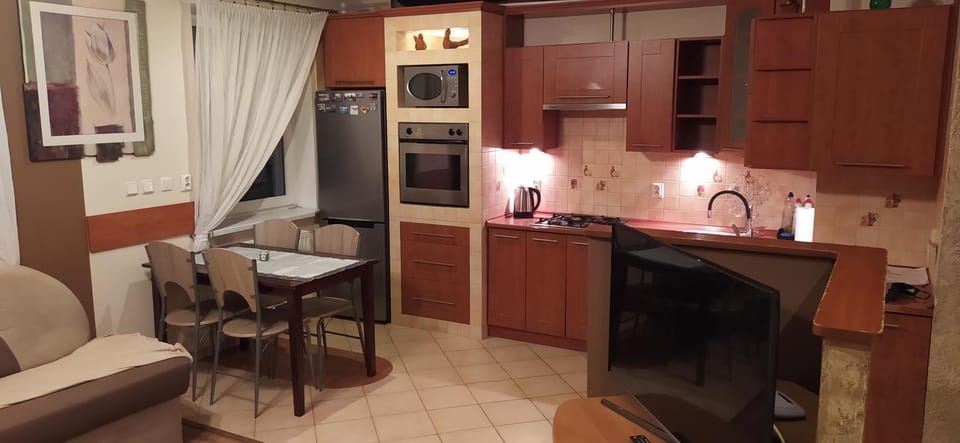 Kitchen or kitchenette, Living room, Dining area