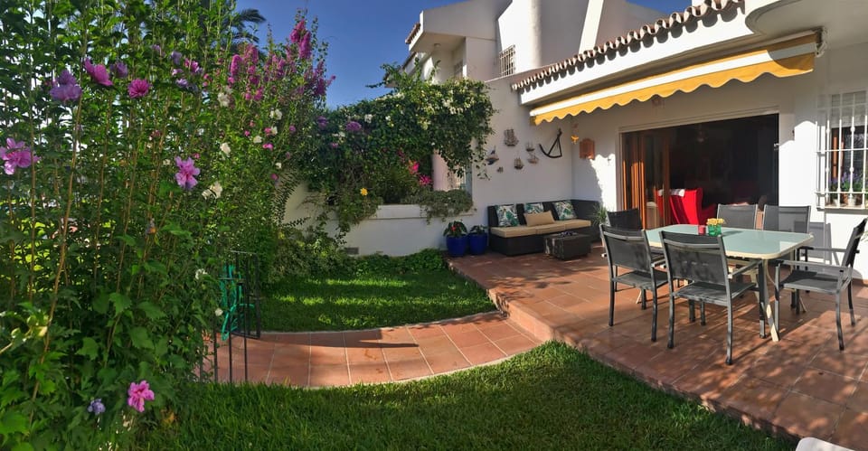 Property building, Patio, Garden