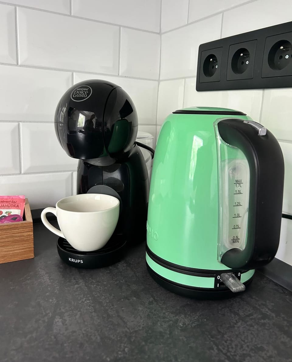 Coffee/tea facilities, Kitchen or kitchenette